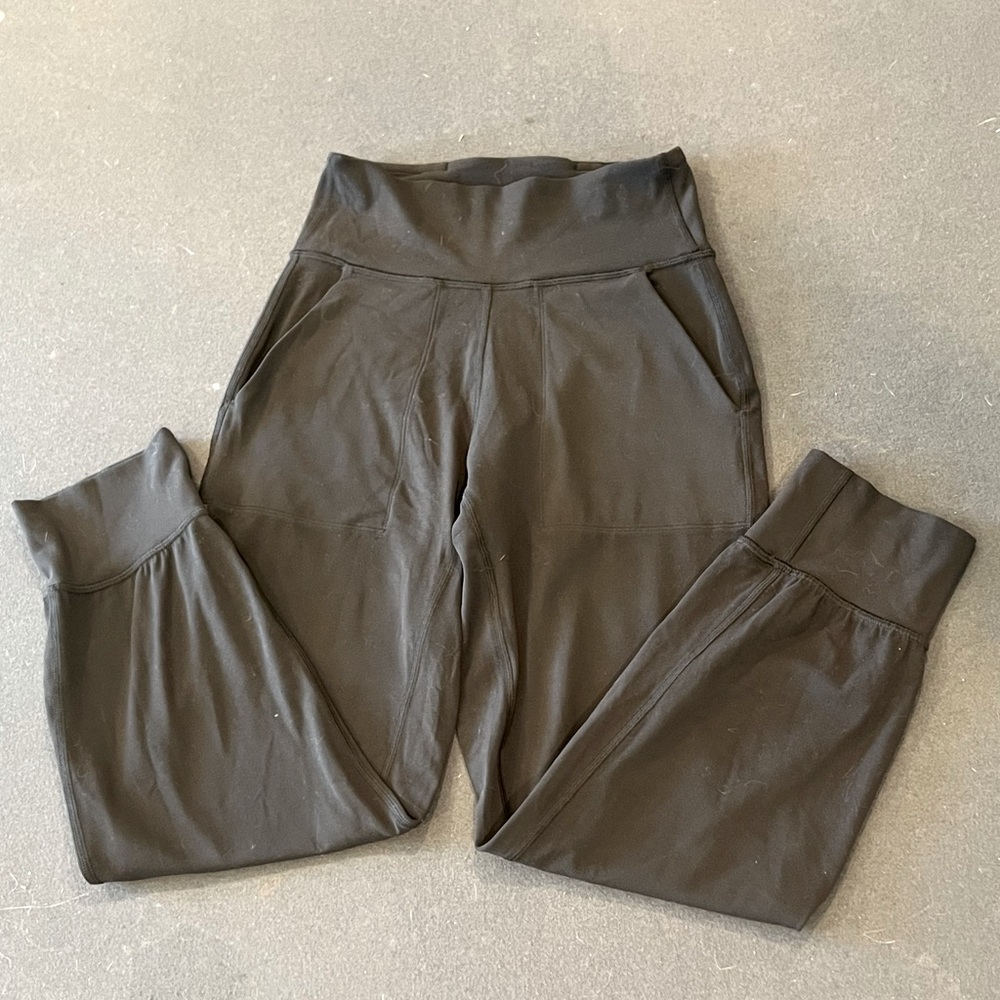 Lululemon crop pants